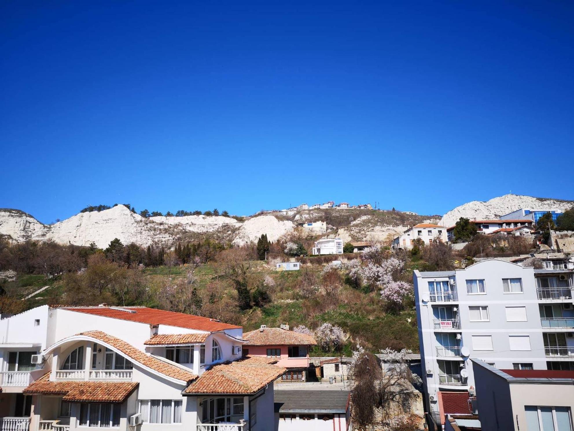 Marina City Aparthotel Balchik Exterior photo